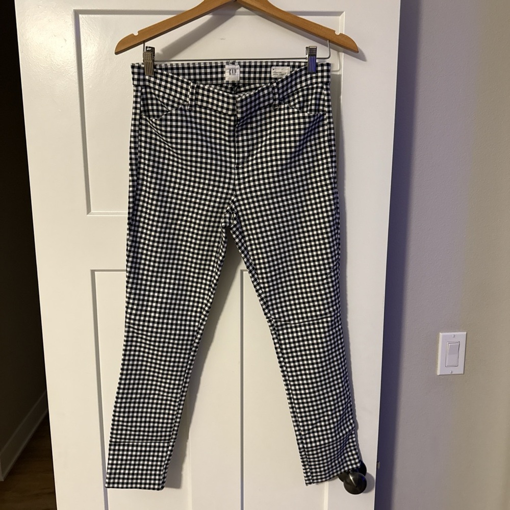 GAP Black and White Checkered Ankle Pants